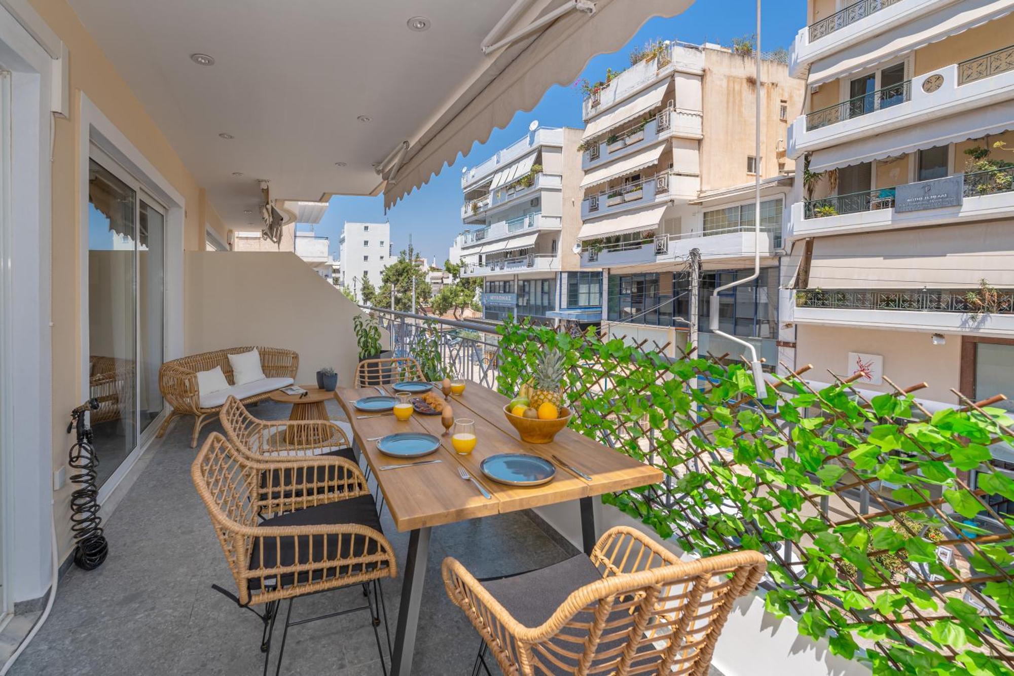 Luxurious Coastal Retreat In Central Glyfada Афины Экстерьер фото